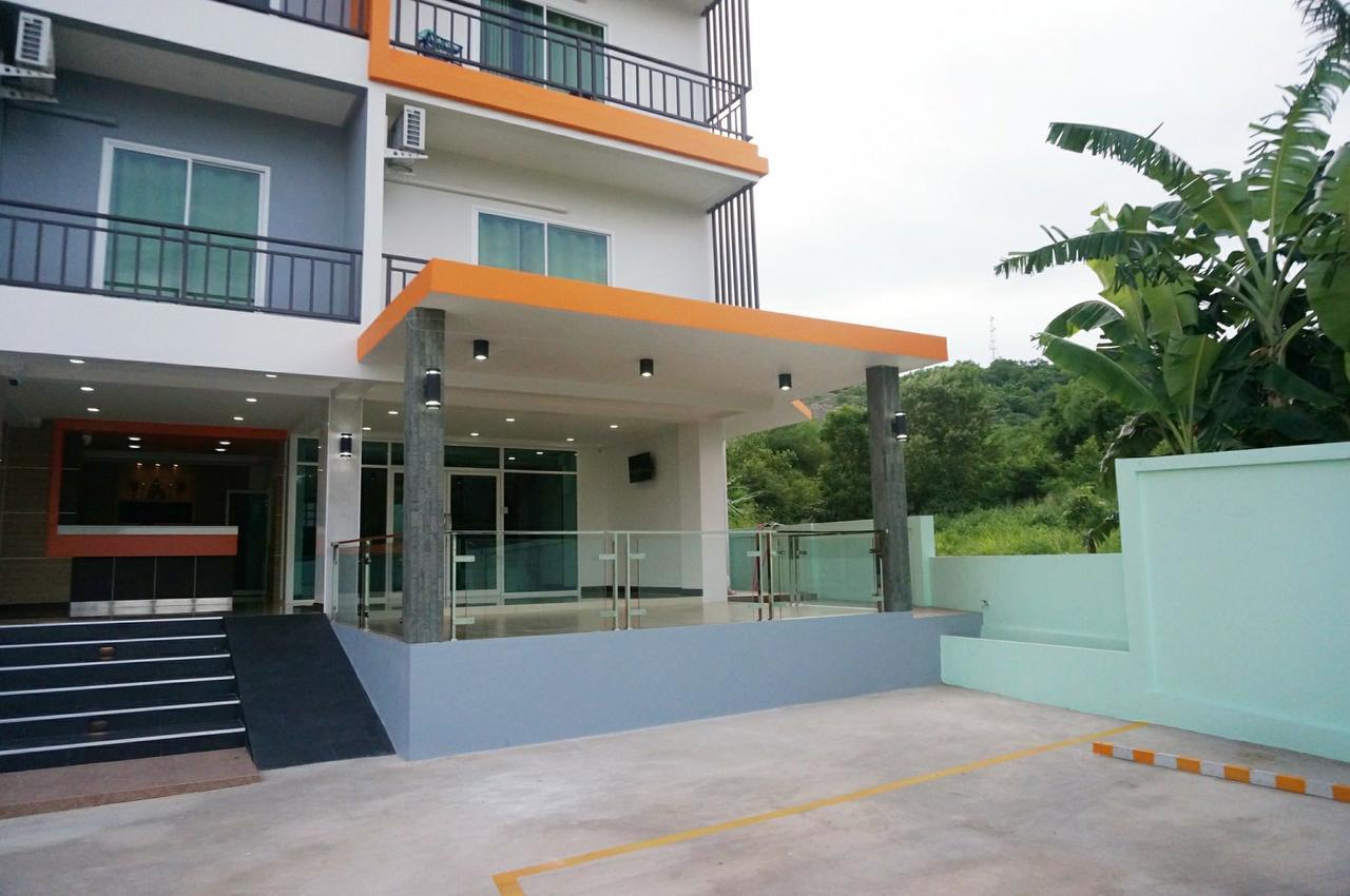 A.D. Living Hotel Hua Hin Exterior photo